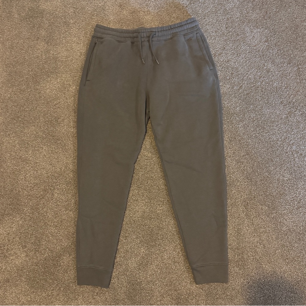 Men's Medium Dark Gray Hollister Jogger Sweatpants